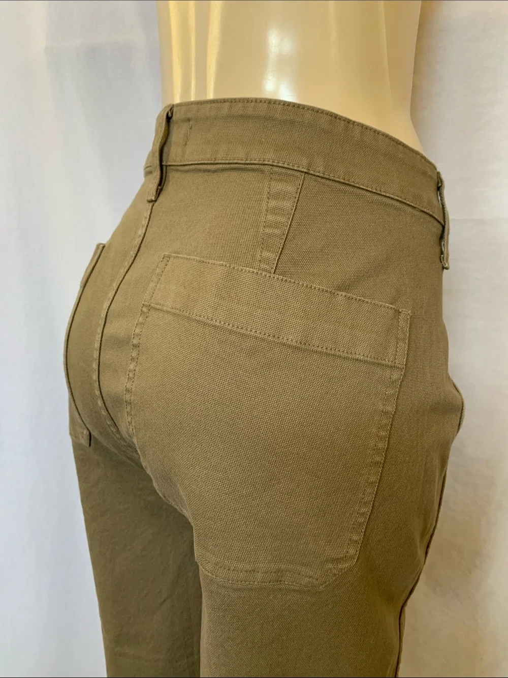 MADEWELL Women’s Jeans High-Rise Wide Leg Crop Pants in Olive Green Size 37
NWOT - Picture 2 of 5